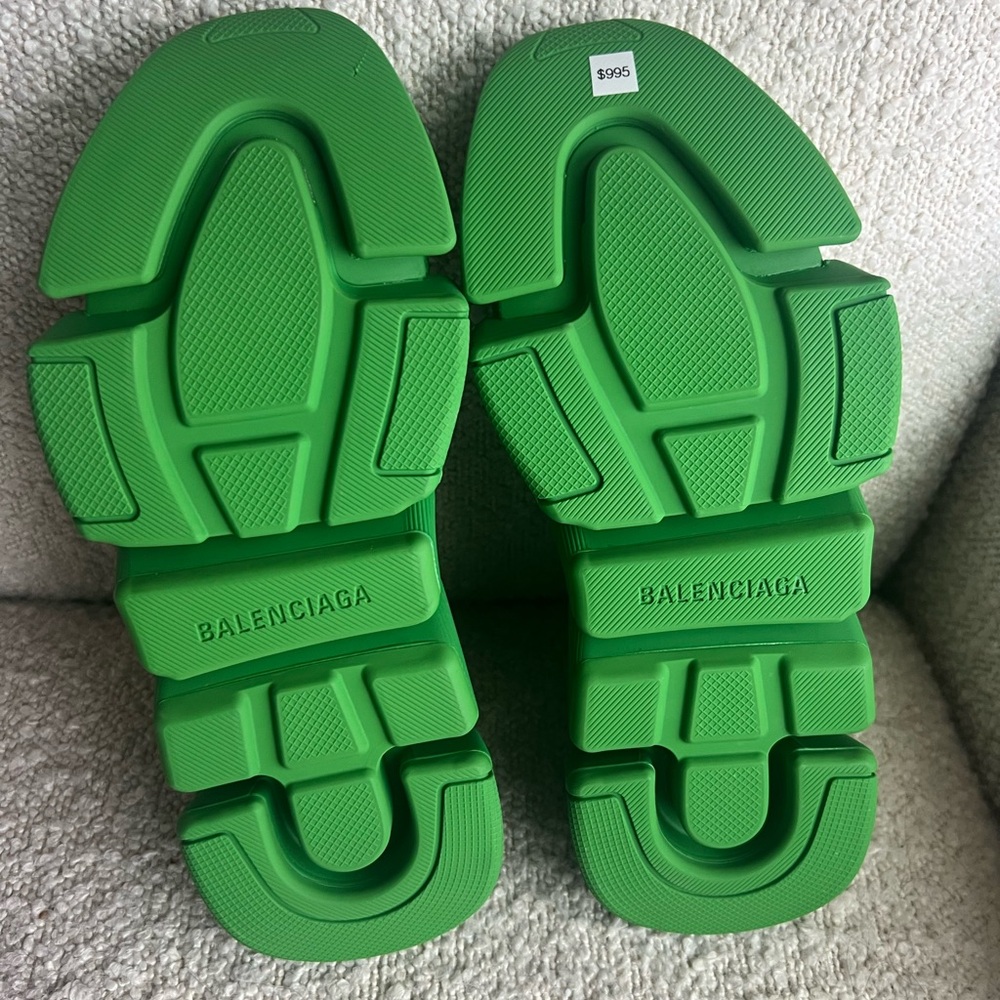 Balenciaga speed 2.0. Recycled knit sneakers with bicolor sole